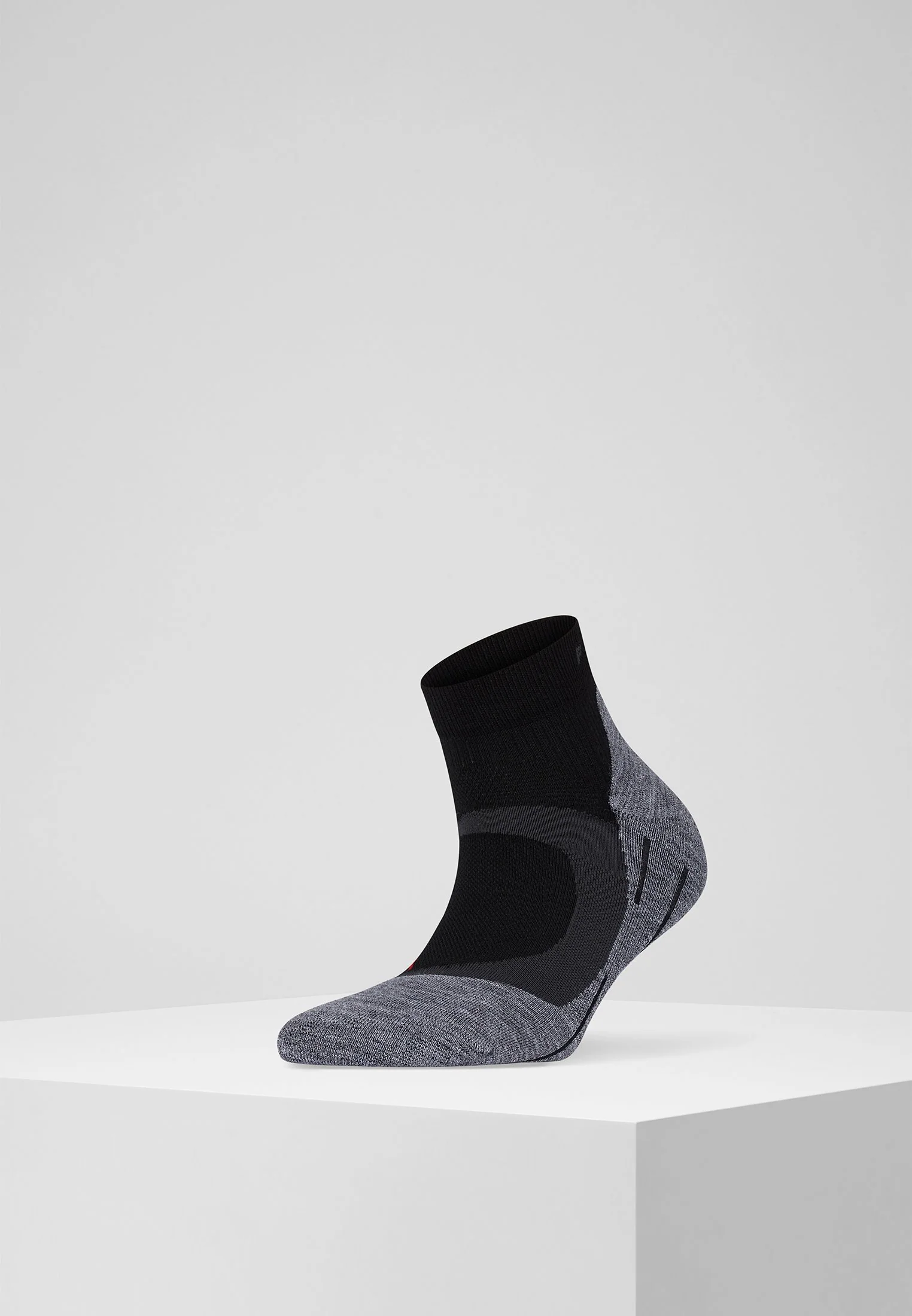 RU4 Cool Short Damen - Image 3